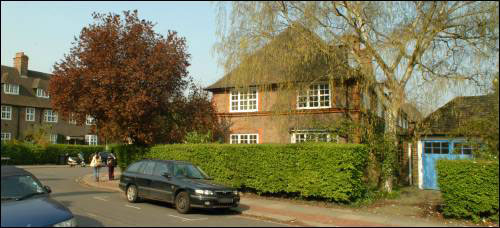 099 corner Corringham road